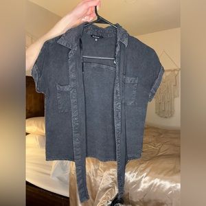 Sim & Sam button down short sleeve top